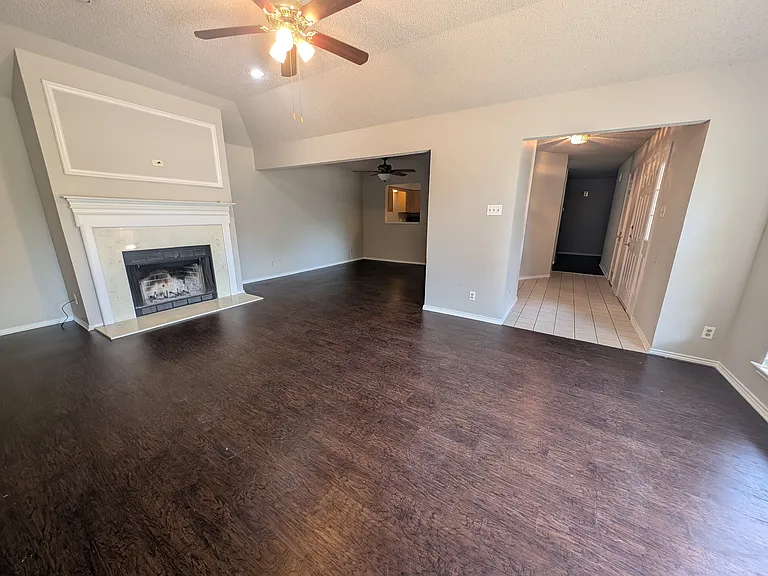 115 Meadowview Dr #4 — Photo 5