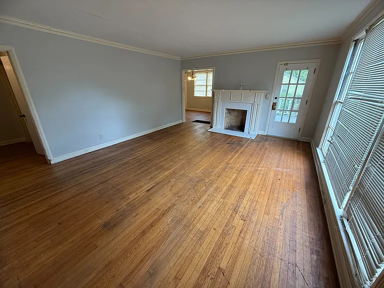 3304 Gilmer Ave — Photo 4