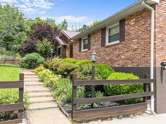 4th image of 220 Nunley Dr
