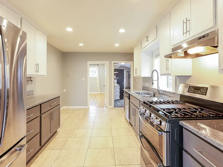 3337 64th Avenue Pl — Photo 7