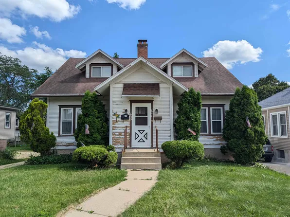 1039-1041 W Lincoln Blvd, Freeport, IL 61032