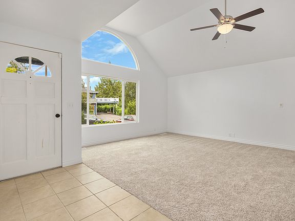 5th image of 7784 Holly Park Ct NW