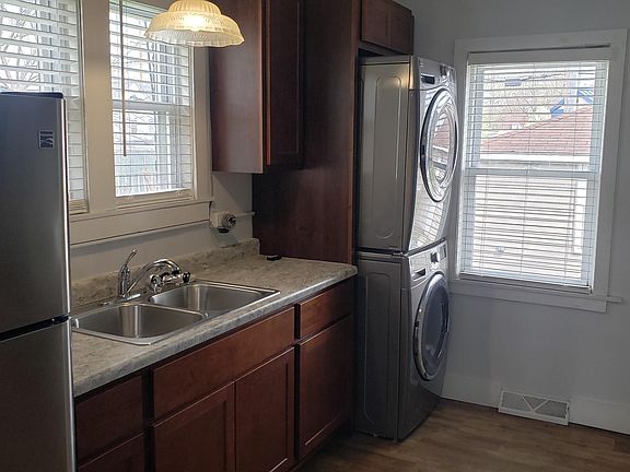 4th image of 7139 Marshall Ave