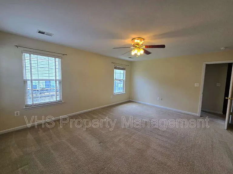 1929 Belle Ave — Photo 10