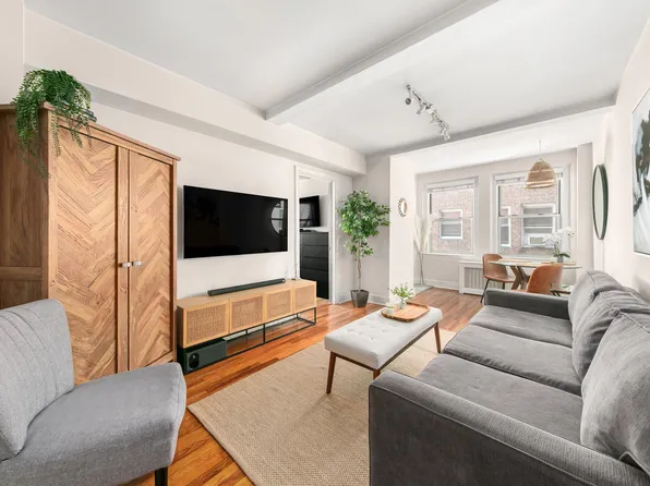 333 East 43rd Street image 1 of 15