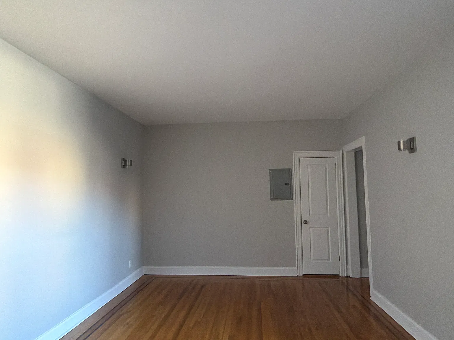 111 Garrison Avenue — Photo 2