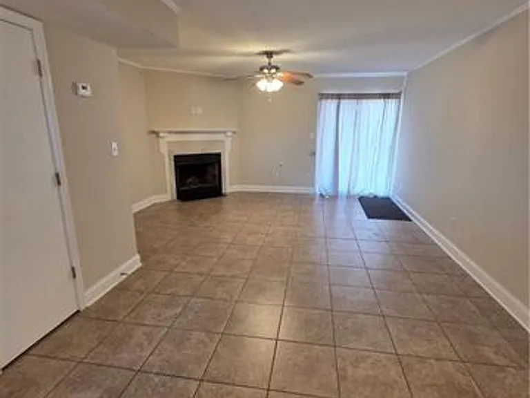232 Marina Dr — Photo 8