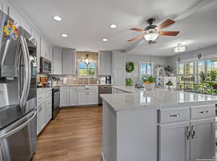735 Hot Shot Ln, Mcqueeney, TX 78123