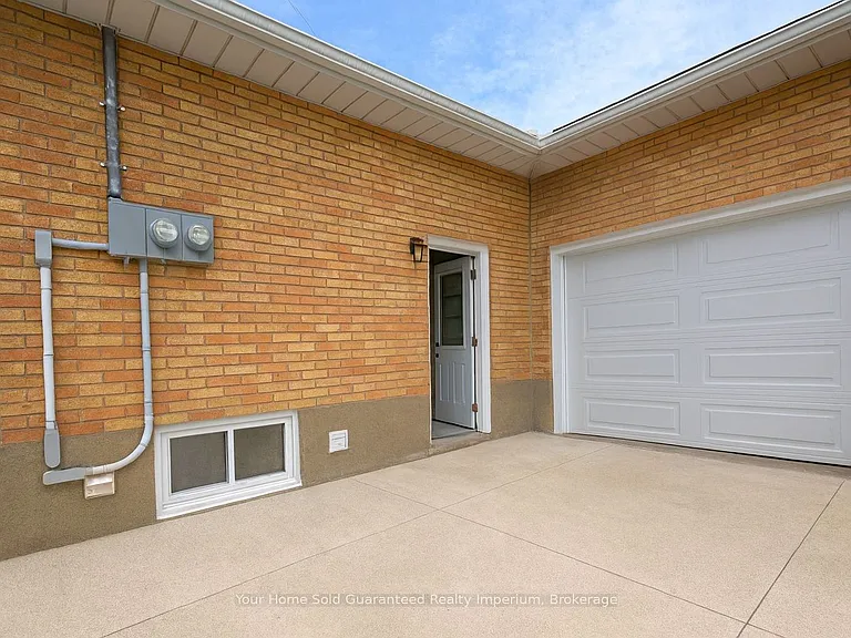 115 Marigold St #LOWER — Photo 13