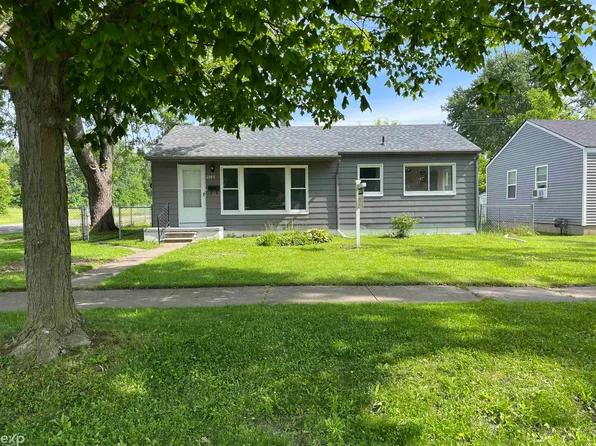 23811 Buckingham St, Clinton Township, MI 48036