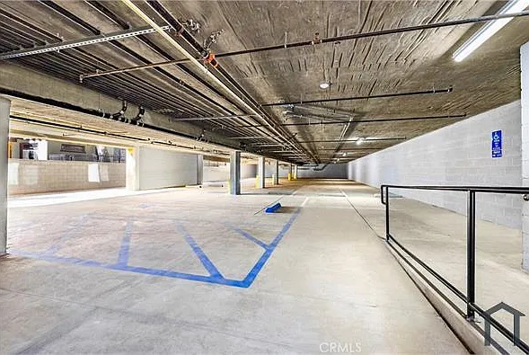 5639 Huntington Dr N #2 — Photo 4