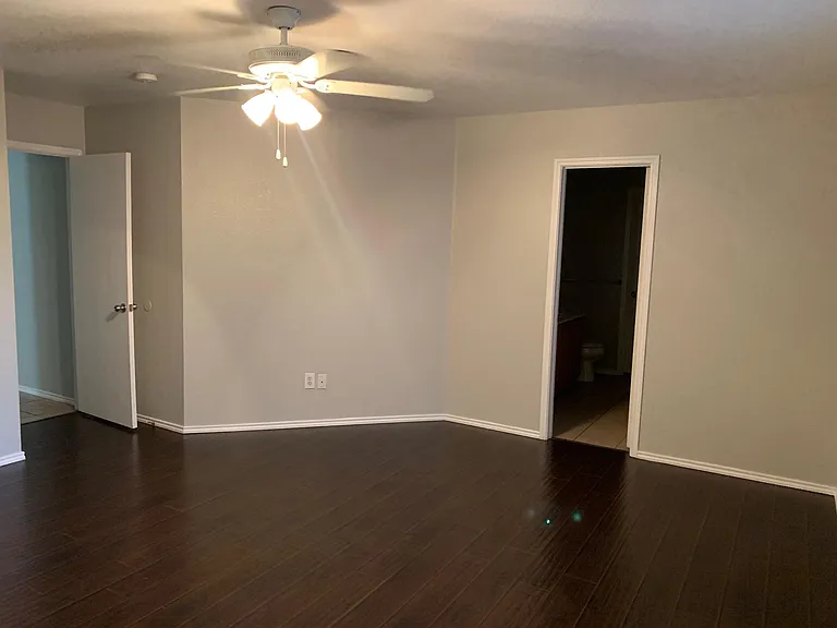 12908 Cedar Hollow Dr — Photo 26