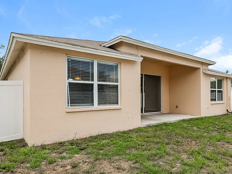 1221 Barclay Wood Dr — Photo 16