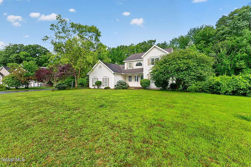 3rd image of 1131 Clute Crest Lane