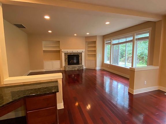 4th image of 18828 176th Ave NE
