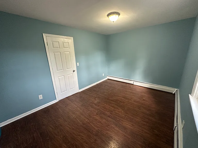 38 Allen St #2 — Photo 14
