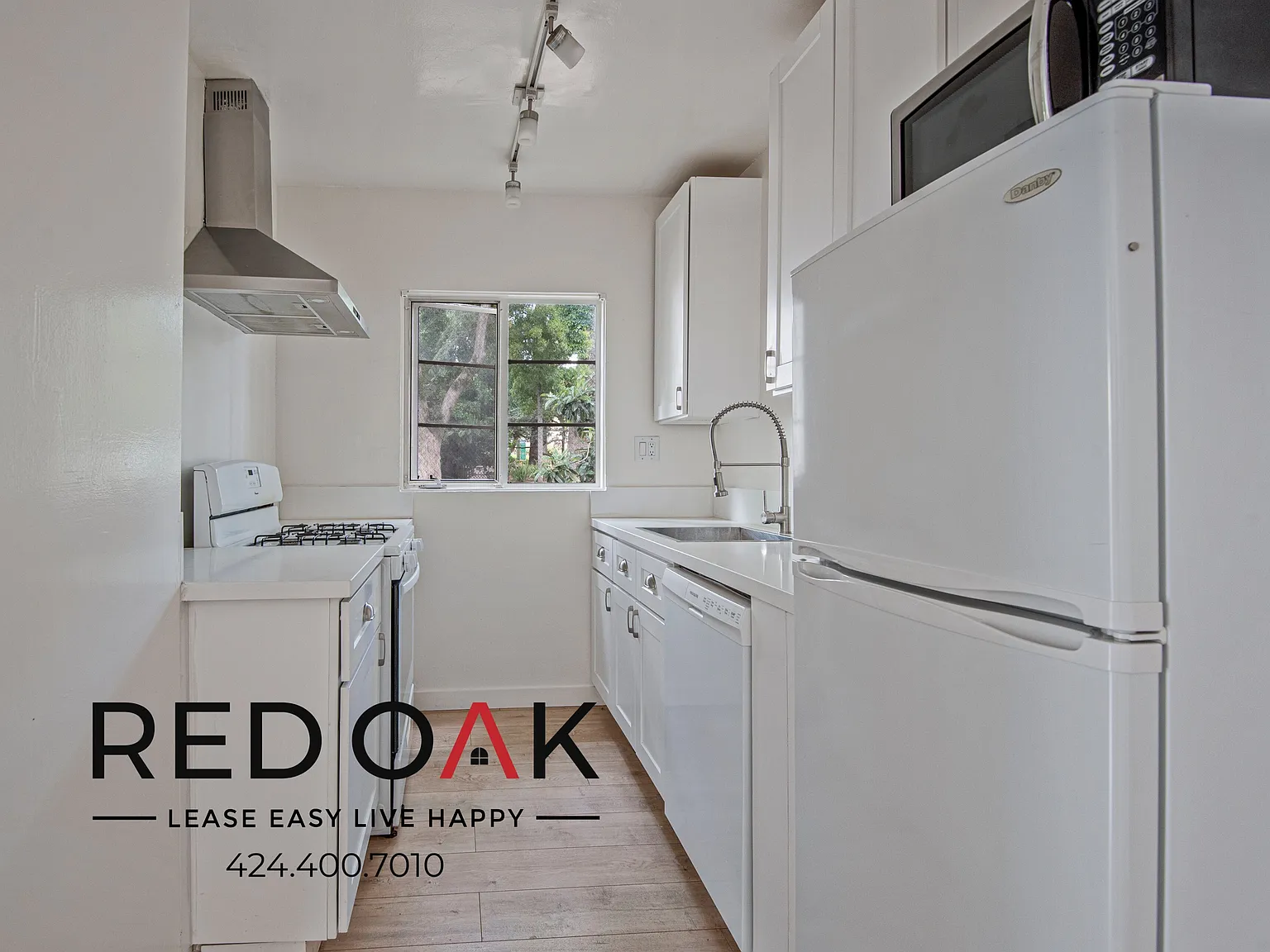 ~5 Weeks FREE~ Polished One Bedroom with Private Balcony and Available Parking ~ In Beautiful Wes... — Photo 3