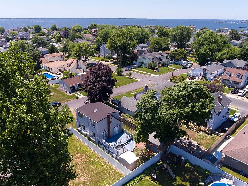 1st image of 757 Bay 7th St