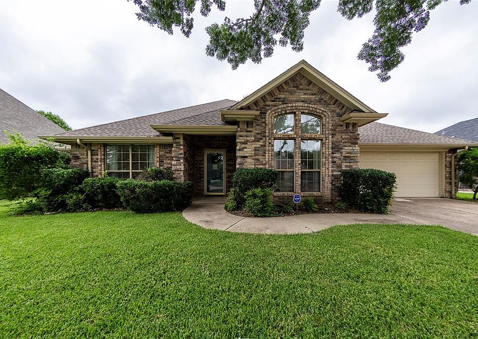 1st image of 8118 Meadowside Dr