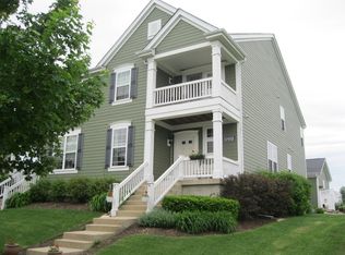 1098 Ottawa Cir #B, Sugar Grove, IL 60554