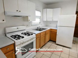 3900 W Diversey Ave APT 2R, Chicago, IL 60647