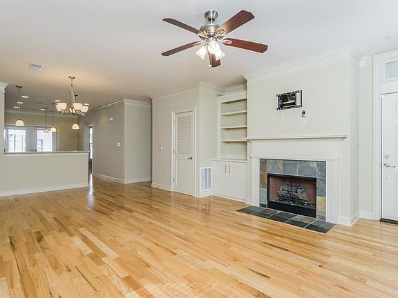 5th image of 1184 La Vista Trl NE