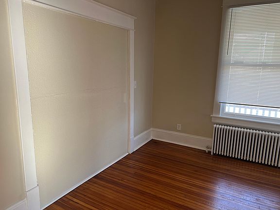 2nd image of 114 Highland Ave SW #A