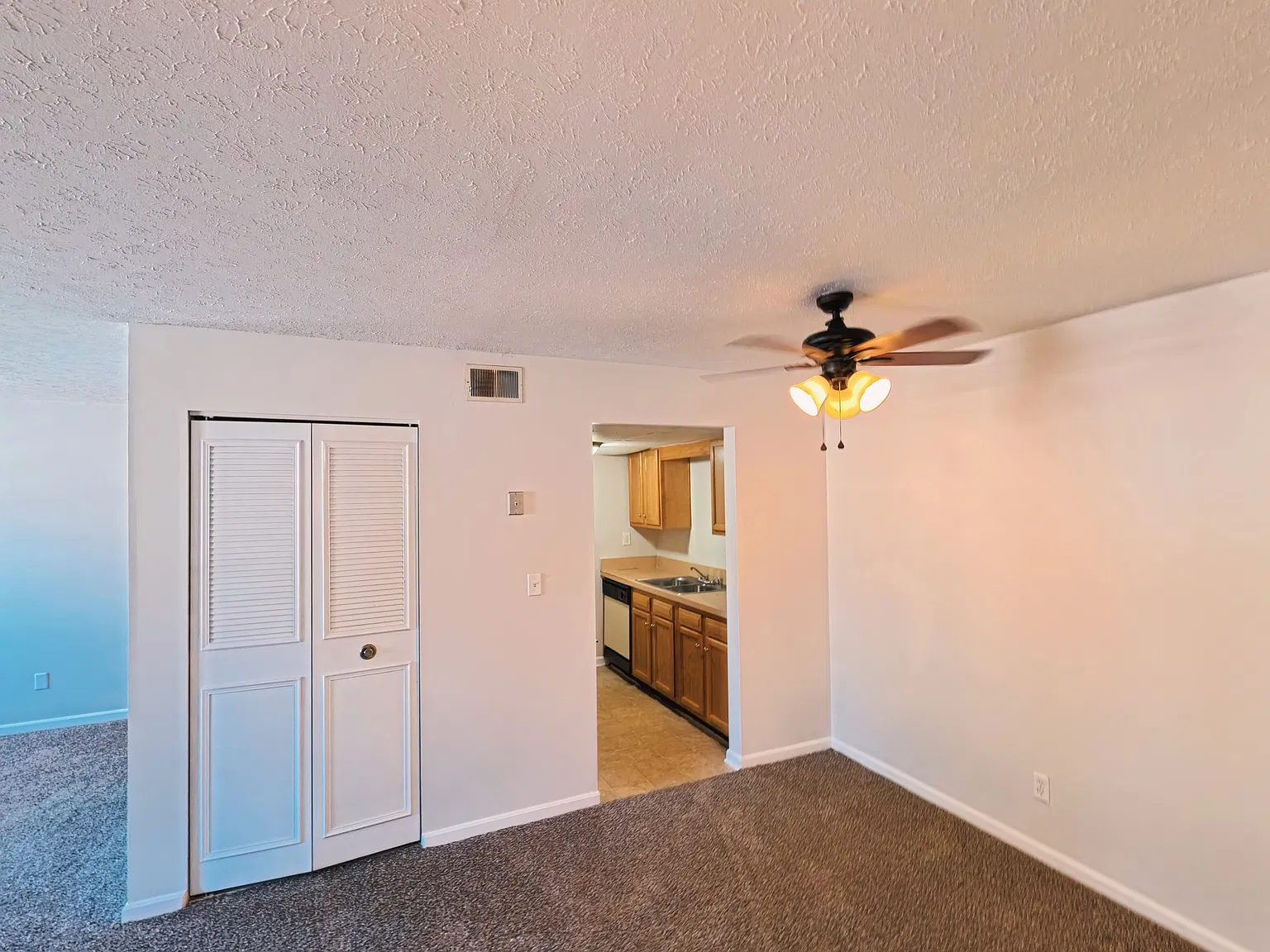 San Jose Apartments — Photo 3
