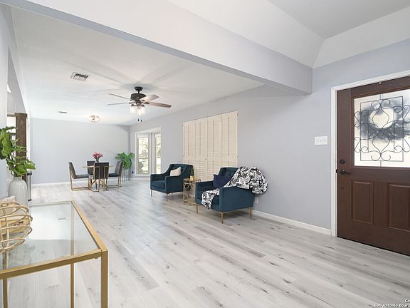 5th image of 12706 CHATEAU FOREST LN