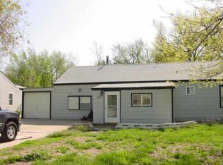 108 N Lincoln Ave, Sedgwick, KS 67135
