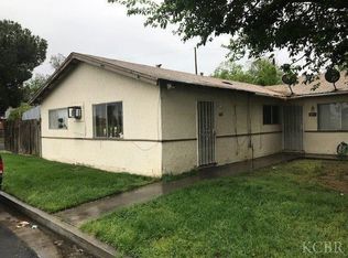 1763 Woodland Dr, Hanford, CA 93230