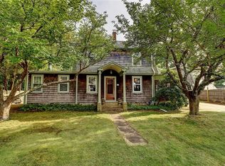 20 John St, Barrington, RI 02806