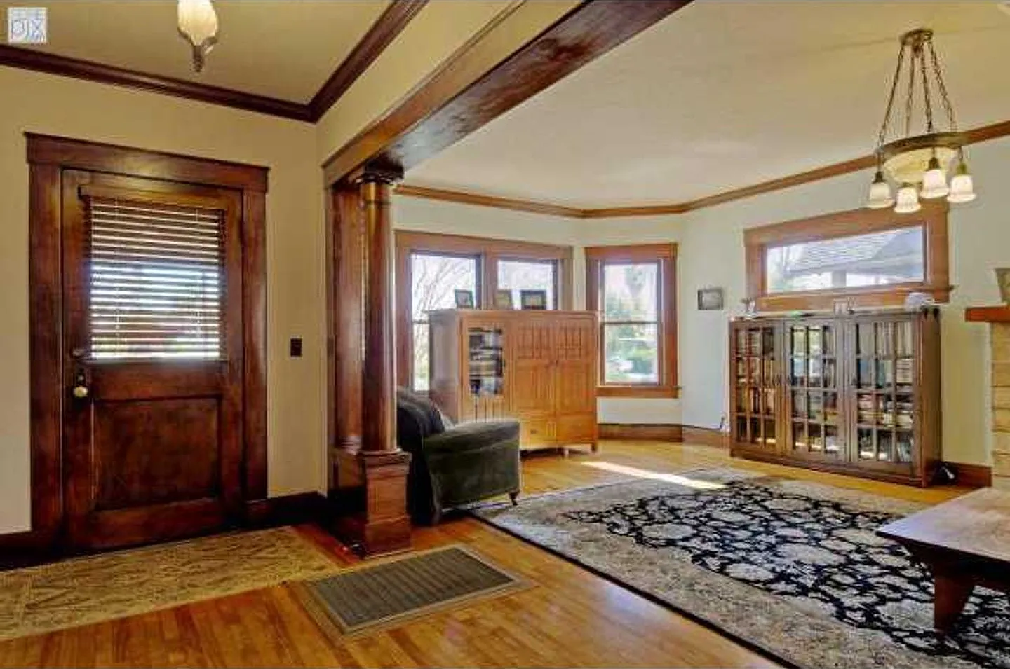Must See Beautifully Restored Historically Contributing Craftsman In South Park. 3 Bed 2 Bath $7,... — Photo 3