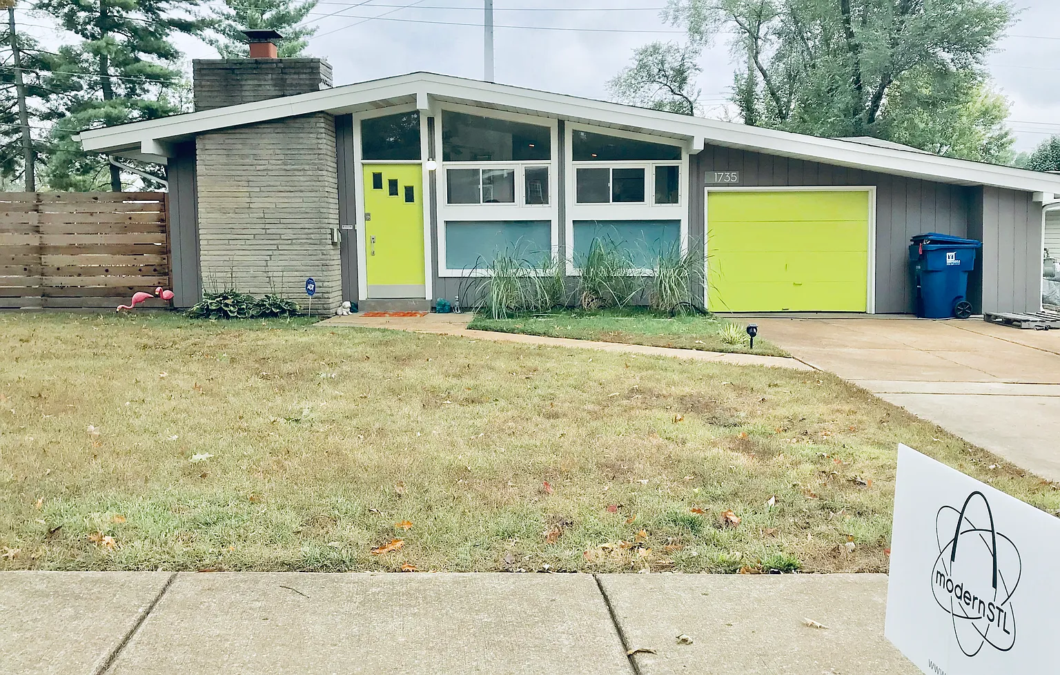 1735 Ridgewood Dr photo 1