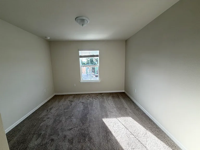 Bright Secondary Bedroom _ Perfect Guest Room or Home Office
