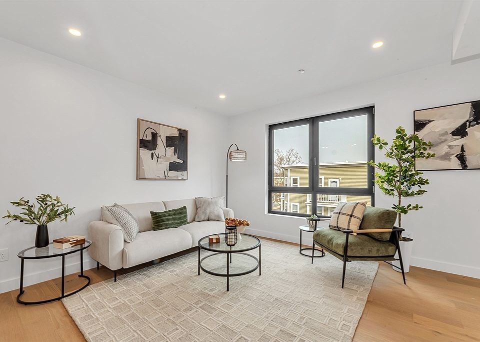 1st image of 3992 Washington St #206
