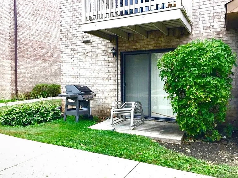 425 E Osage Ln #1A — Photo 11