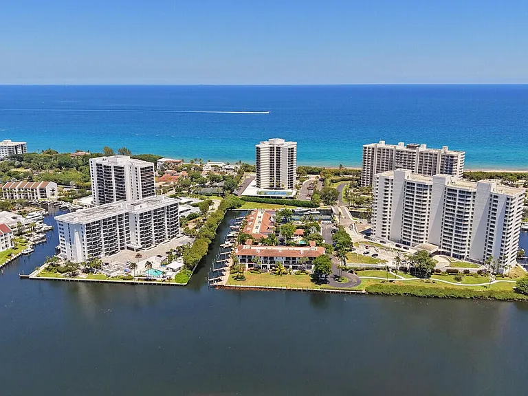 4201 N Ocean Blvd #C1405 — Photo 3
