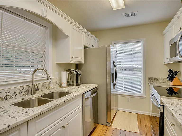 147 Portofino Ln SW — Photo 10