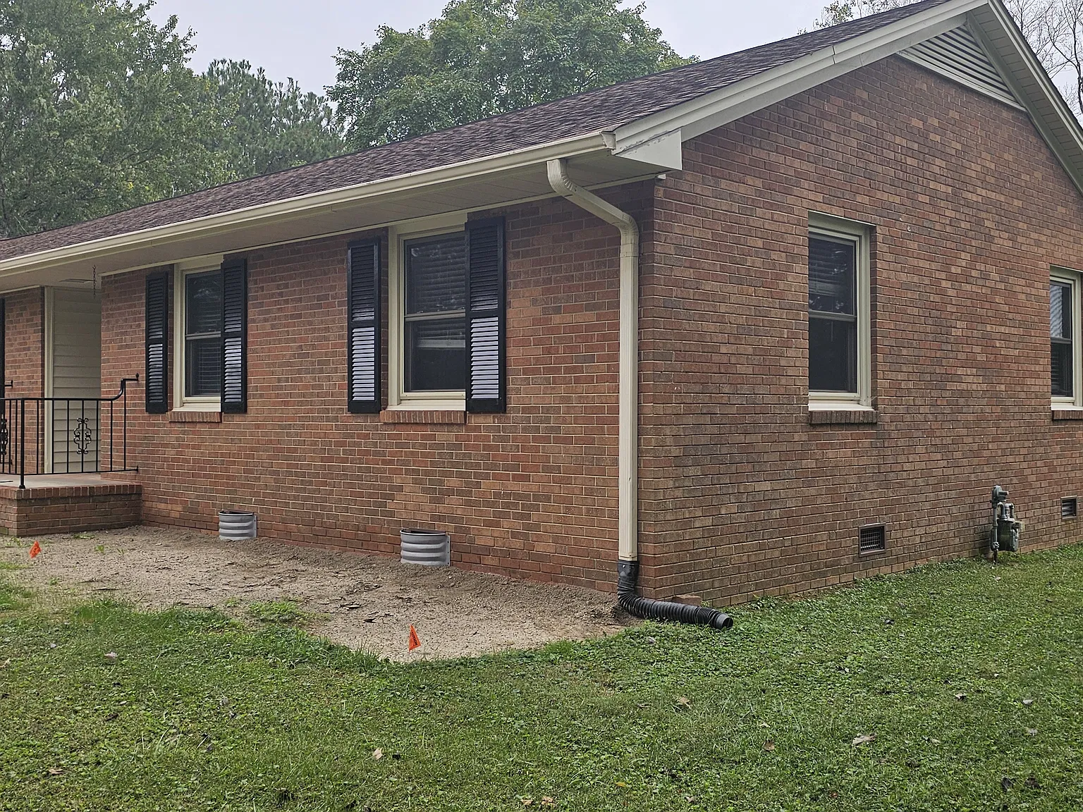 3 bed, 1435 sqft, $1,800 — Photo 2