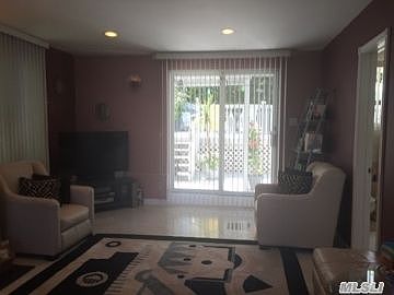 5th image of 29 N Kings Ave