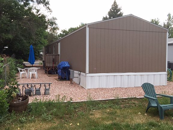 4th image of 715 Meadowlark Dr