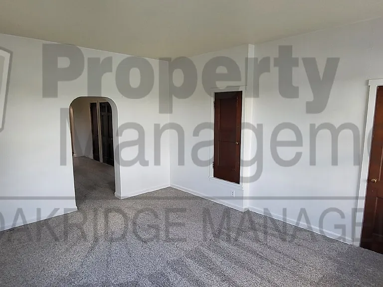 212 S Main St #4 — Photo 7