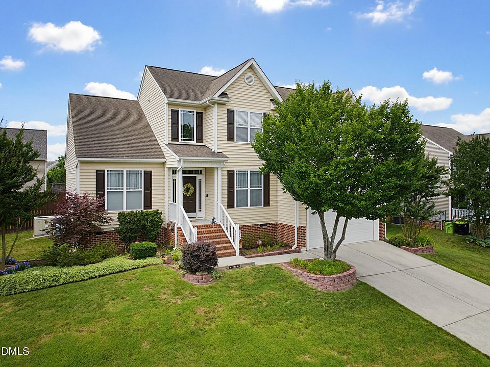 1st image of 441 Shady Willow Ln