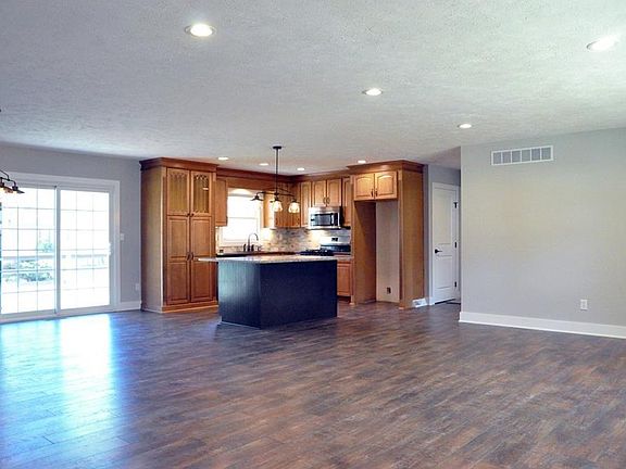 4th image of 531 McClure St