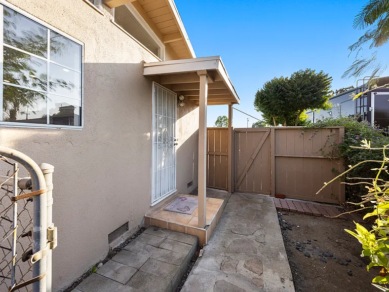 1019 W Pine St — Photo 19
