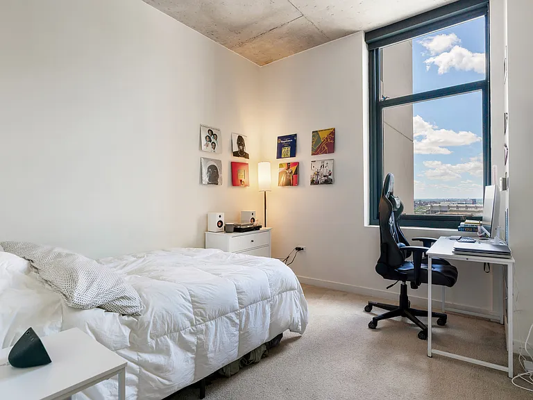 235 W Van Buren St #2915 — Photo 15