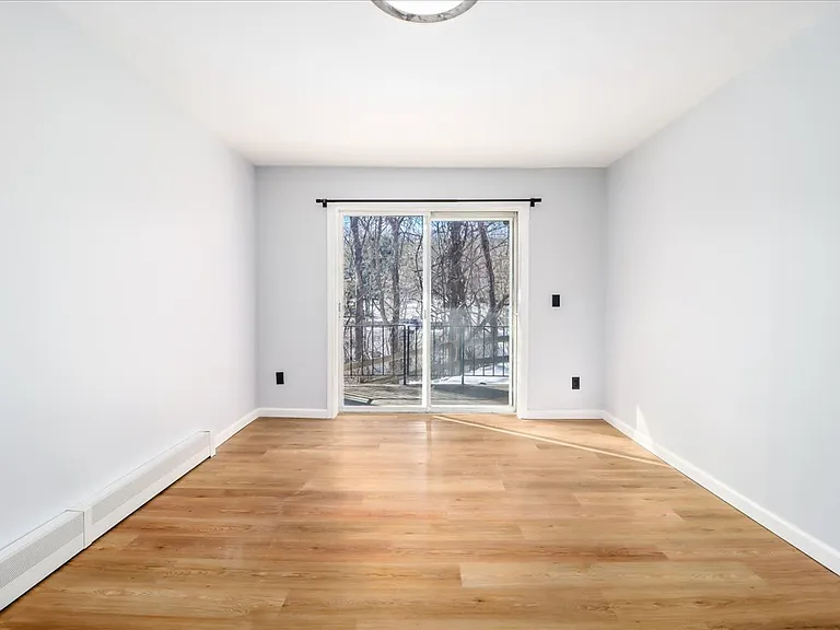 615 Fox Run Ln — Photo 14