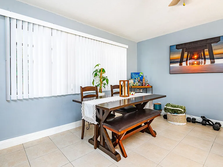 740 SE 1st Way #101 — Photo 10