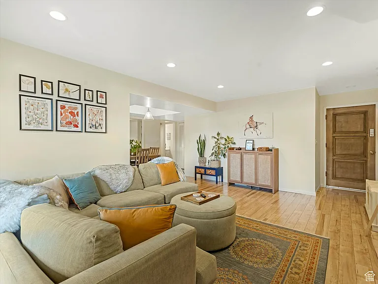 S Eastridge Ln — Photo 19